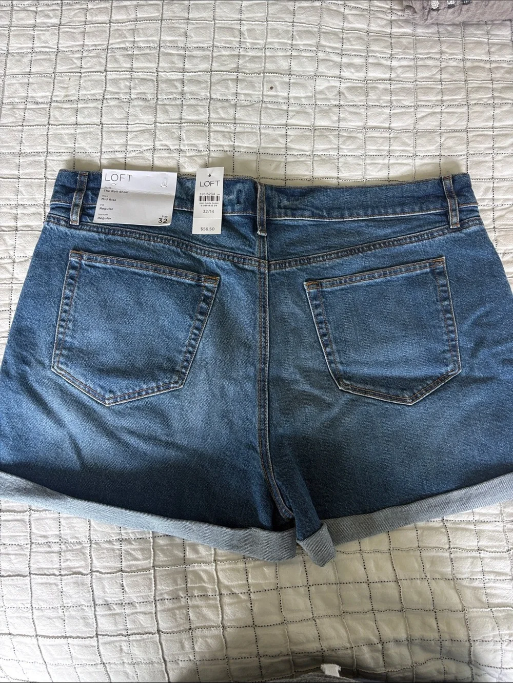 LOFT Medium Blue Denim Roll-Cuff Women's Shorts - Picture 4 of 4